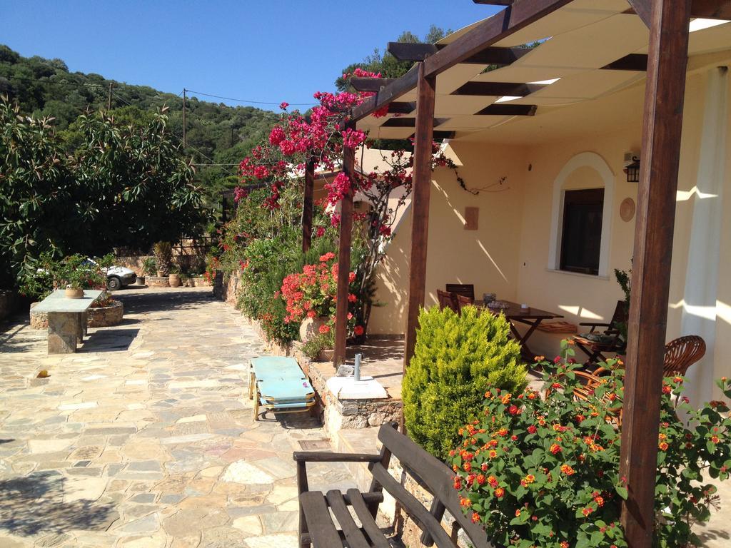 Fissi Villas Agritourism Accommodation Near The Sea Agios Nikolaos Exterior foto